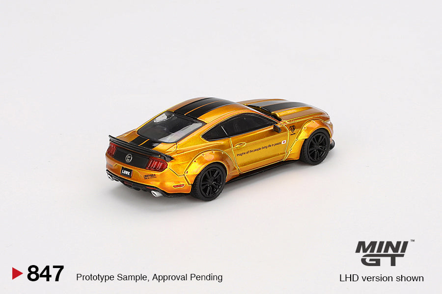LB-WORKS FORD MUSTANG LB Gold. ( Blister Packing ).